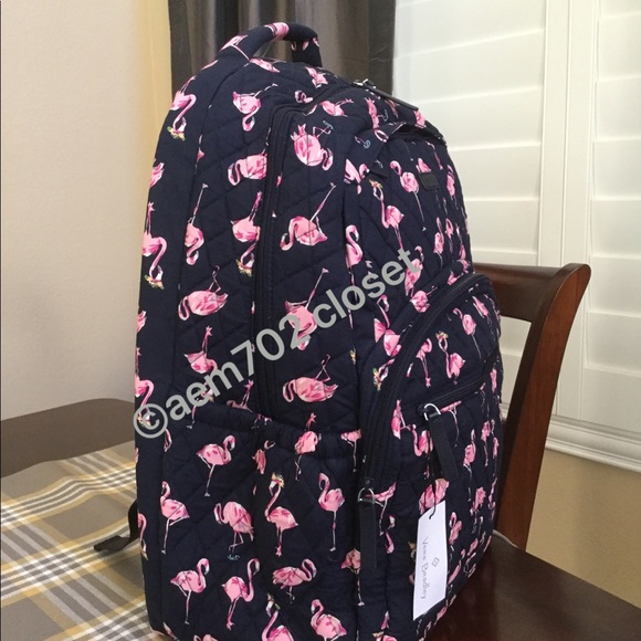 NWT VERA BRADLEY LARGE ESSENTIAL BACKPACK - Picture 2 of 5